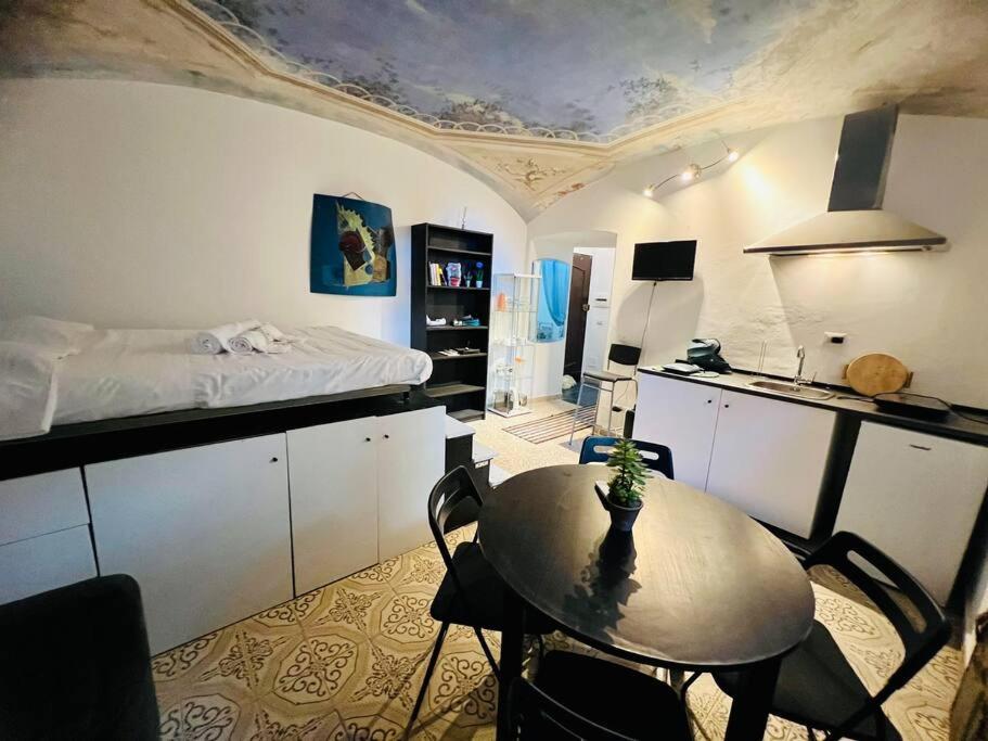 Suite Evelina - Sanremo Esterno foto